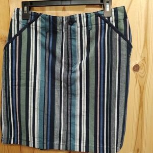 Christopher & Banks Skort Sz 10 Blue Stripe Back Elastic Waist button/zipper‎